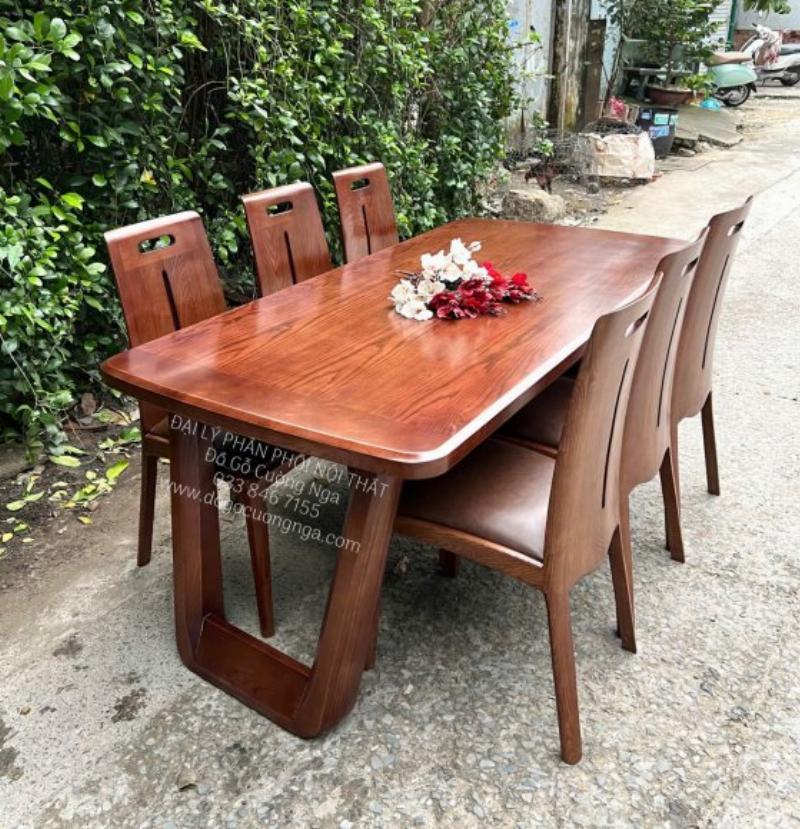 Mẫu bàn ăn gỗ tự nhiên 10 ghế sang trọng, vân gỗ đẹp mắt