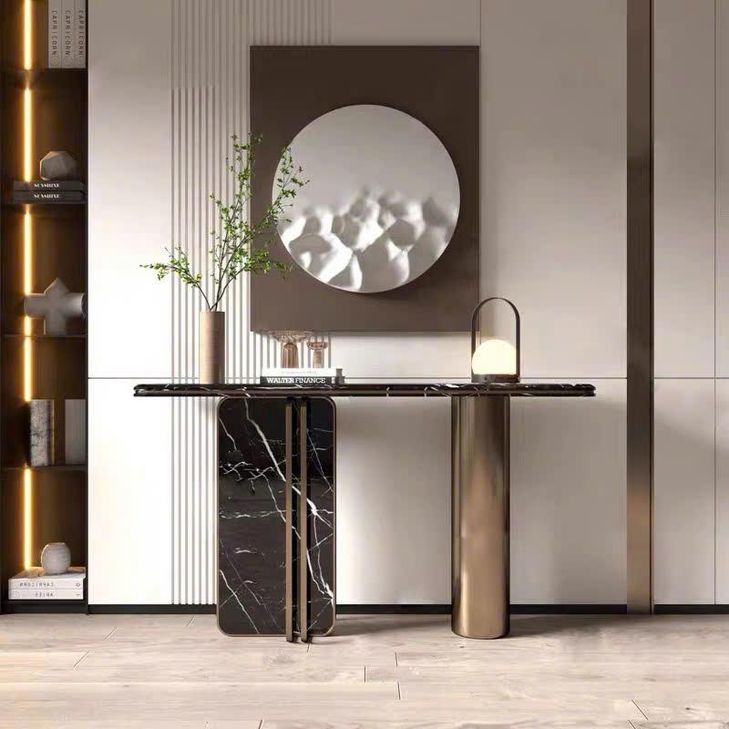 Lựa chọn vị trí đặt tượng lực sĩ ném đĩa hài hòa với nội thất và ánh sáng tự nhiên.
