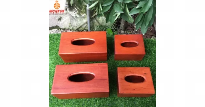 Khay đựng mứt Tết sang trọng bằng gỗ sưa đẹp mắt cho không gian phòng khách ấm cúng