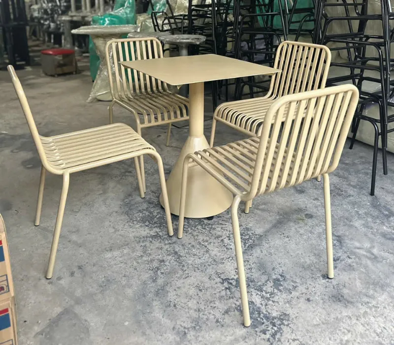 Biến ban công thành không gian thư giãn đọc sách ngoài trời