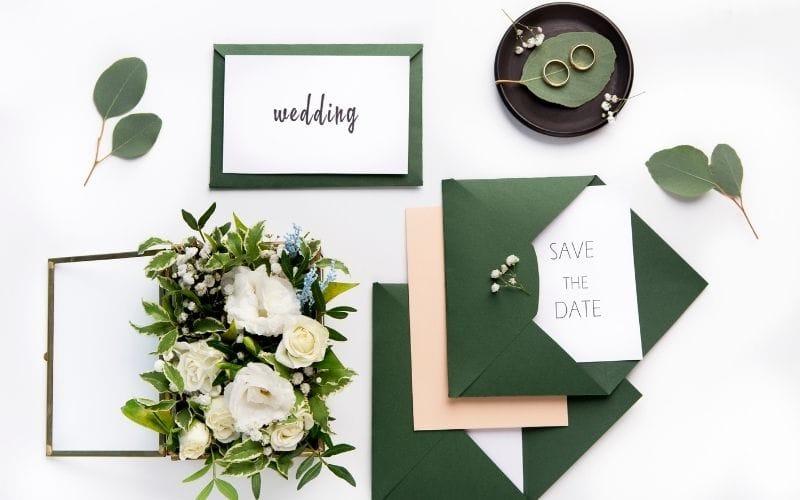 Các mẹo và ý tưởng độc đáo để trang trí tường phòng khách thể hiện cá tính gia chủ