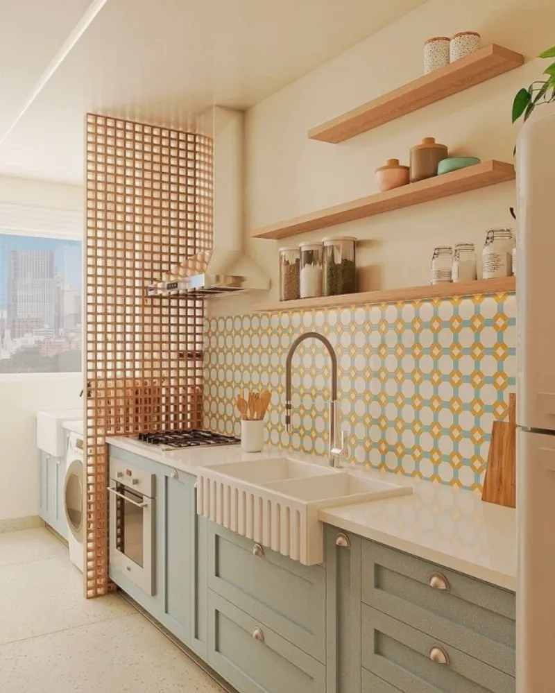 Một không gian làm việc hiện đại với bàn ghế tiện nghi tại showroom Hygge Hoàng Minh Giám