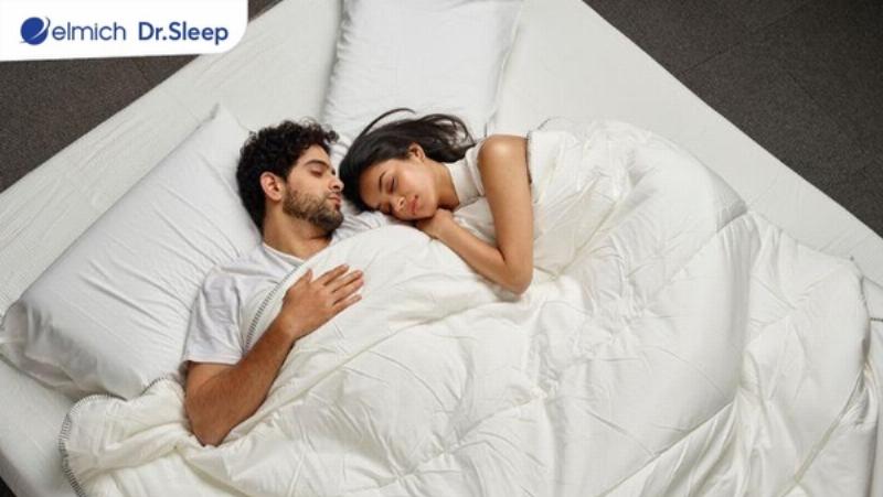 Phân tích mối liên hệ giữa phong thủy và khoa học trong việc xác định hướng ngủ tốt nhất cho sức khỏe và vận khí