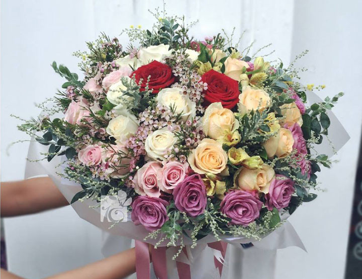 Ảnh minh họa: Bó hoa tươi thắm tặng em gái