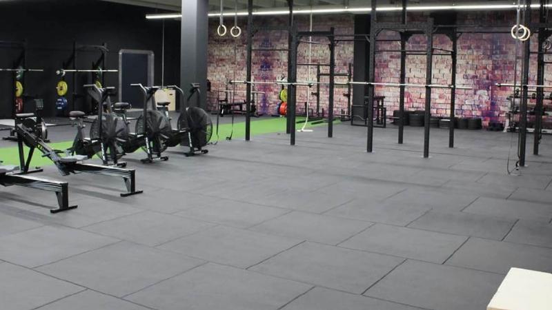 Thảm cao su cho phòng gym tại nhà, giảm tiếng ồn và tăng độ bền sàn
