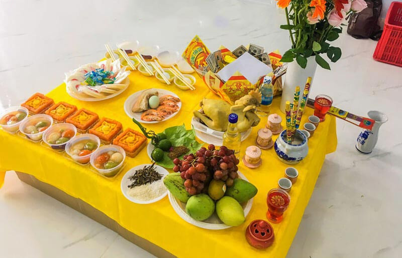Mâm lễ cúng sửa nhà truyền thống thể hiện lòng thành kính