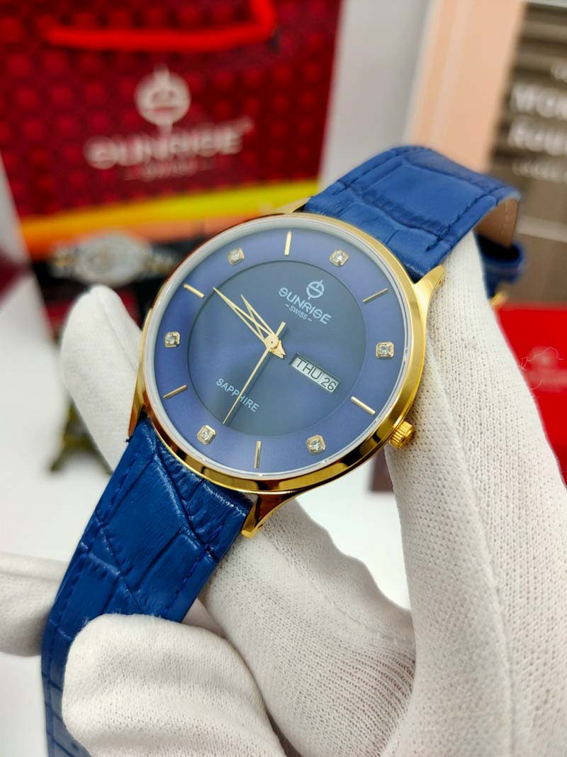 Đồng hồ Sunrise là thương hiệu Thụy Sĩ, lắp ráp tại Trung Quốc, với bộ máy Nhật Bản.