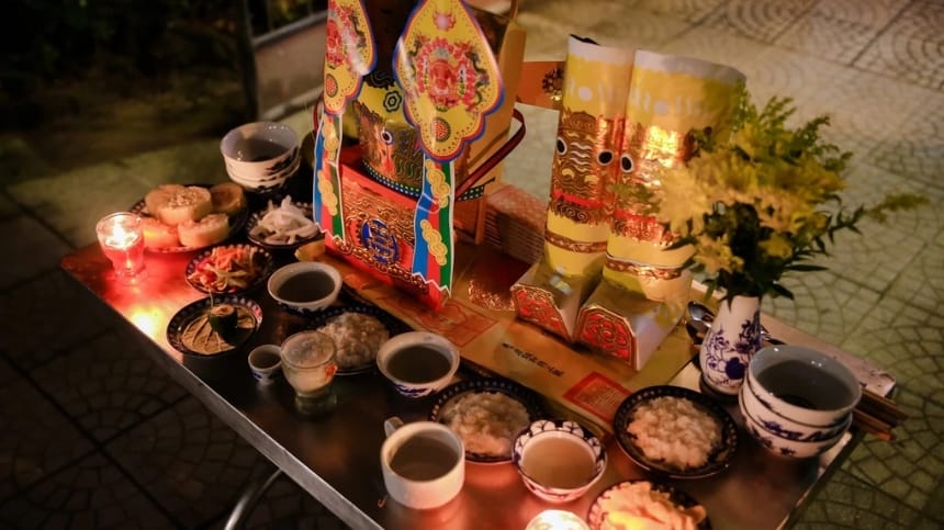 Đánh giá ưu nhược điểm khi lập bàn cúng giao thừa ngoài trời
