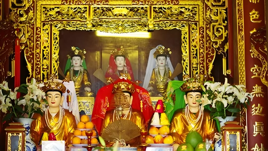 Hướng dẫn chuẩn bị lễ vật và quy trình cúng vị Tam Tòa Thánh Mẫu