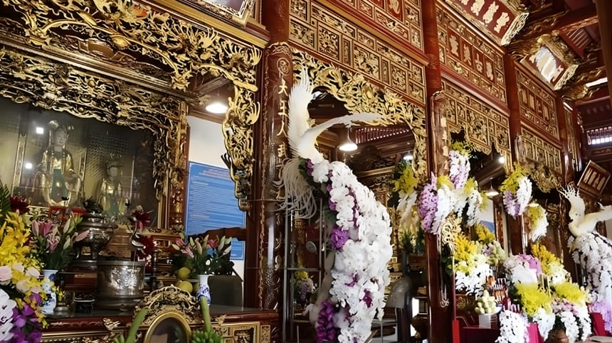 Kinh nghiệm sắm lễ khi đi đền Chúa Thác Bờ