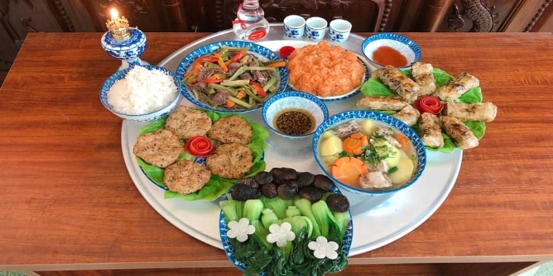 Mâm cỗ cúng mặn cúng Gia tiên