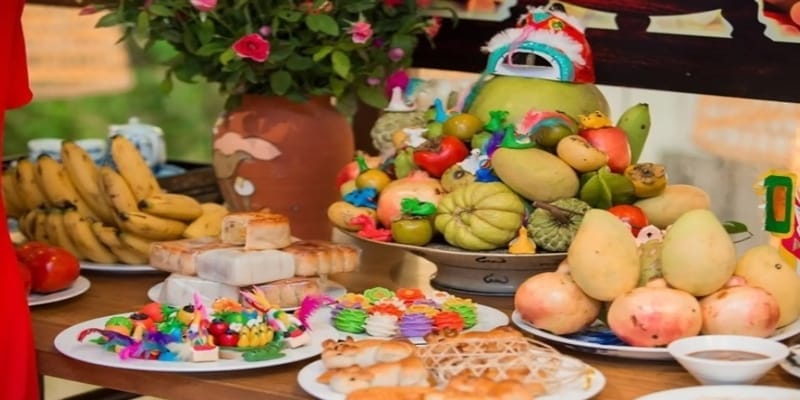 Mâm cỗ cúng ngày rằm tháng 8