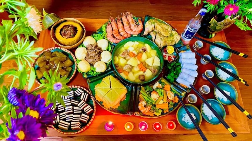 Mâm lễ giao thừa đơn giản, phù hợp gia đình hiện đại