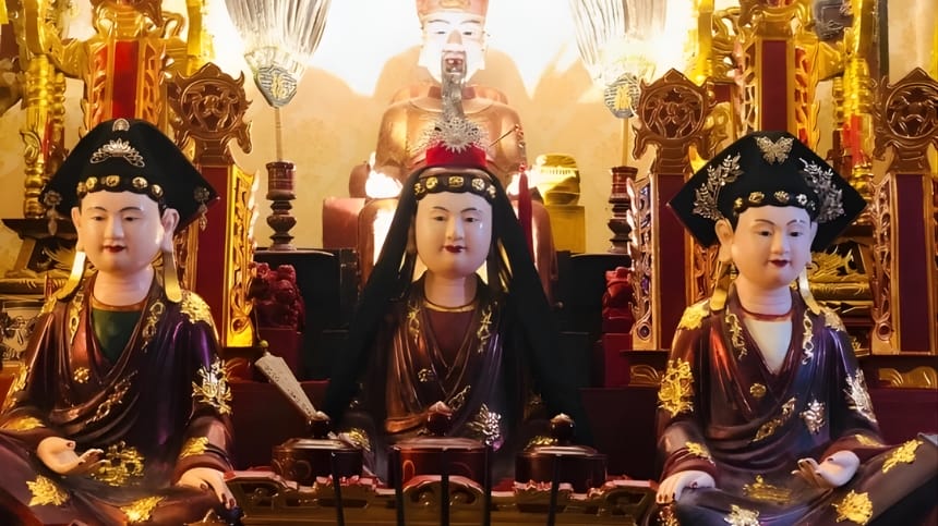 Tứ Phủ Công Đồng là nhân vật nào?