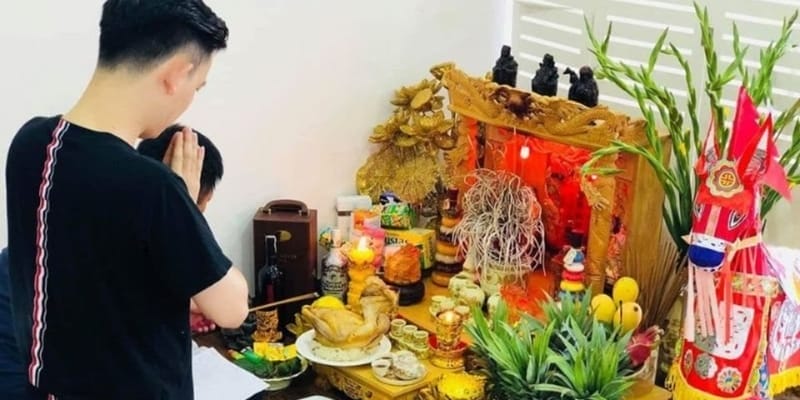 Văn khấn rằm tháng 8 tại công ty, doanh nghiệp