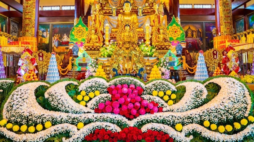 Ý nghĩa của lễ cúng Tam Bảo tại chùa