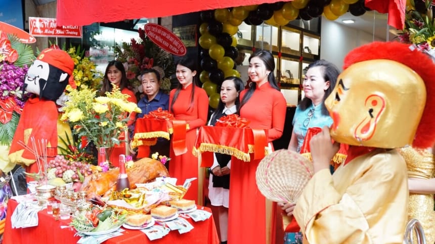 Ý nghĩa tâm linh của nghi lễ khai trương cửa hàng
