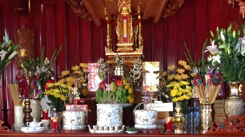 Bài văn khấn mùng 1 tháng 3 cho gia tiên