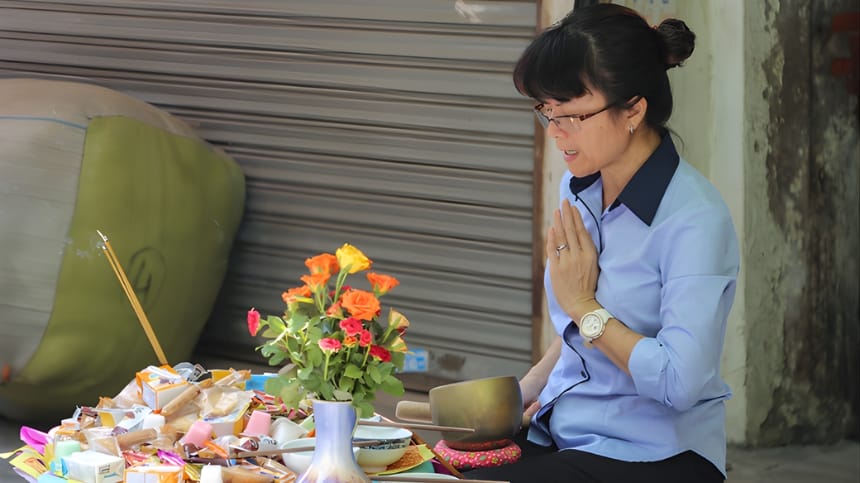 Bài văn khấn mùng 2 và 16 theo người xưa