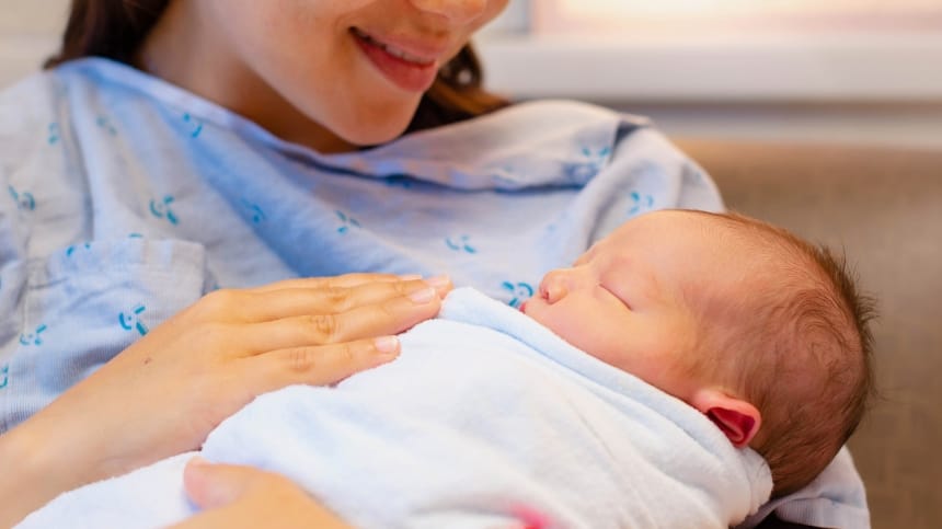 Báo mộng số đẹp từ giấc mơ thấy người khác sinh con
