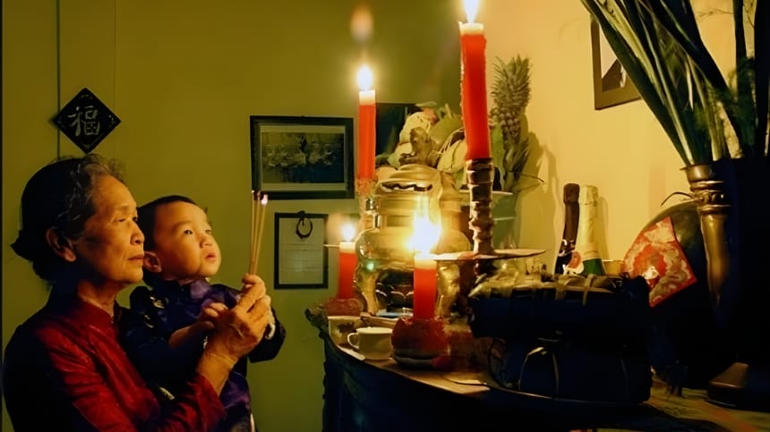 Có nên cúng gia tiên xin phù hộ công việc hay không?