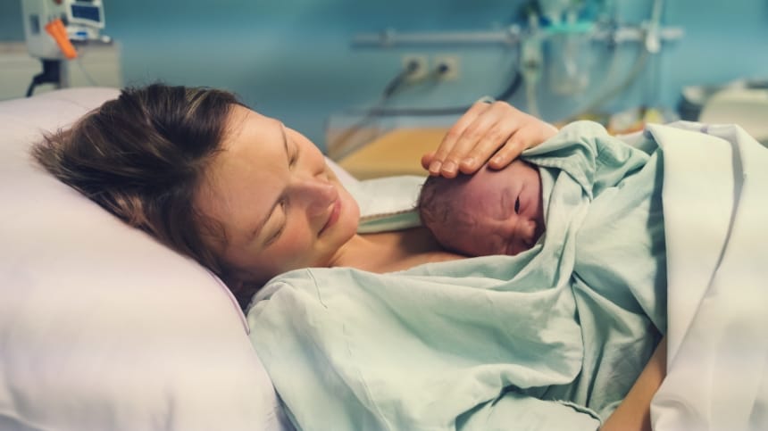 Điềm báo từ mơ thấy người khác sinh con