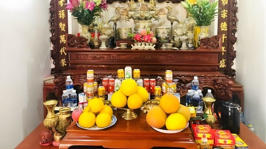Hoa tươi, trái cây, bánh kẹo