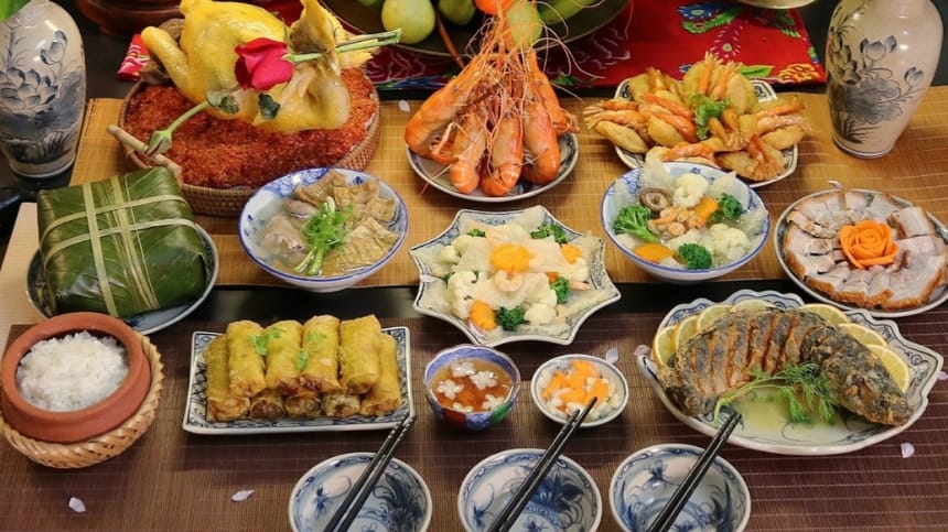 Mâm cơm cúng dâng văn khấn hóa vang mùng 3 tết