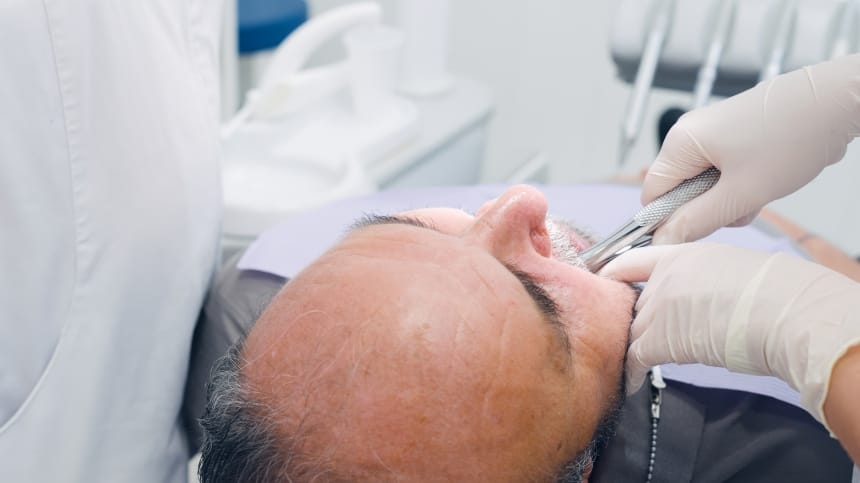 Mơ nhổ răng rồi nhìn trên tay, thấy tiếc