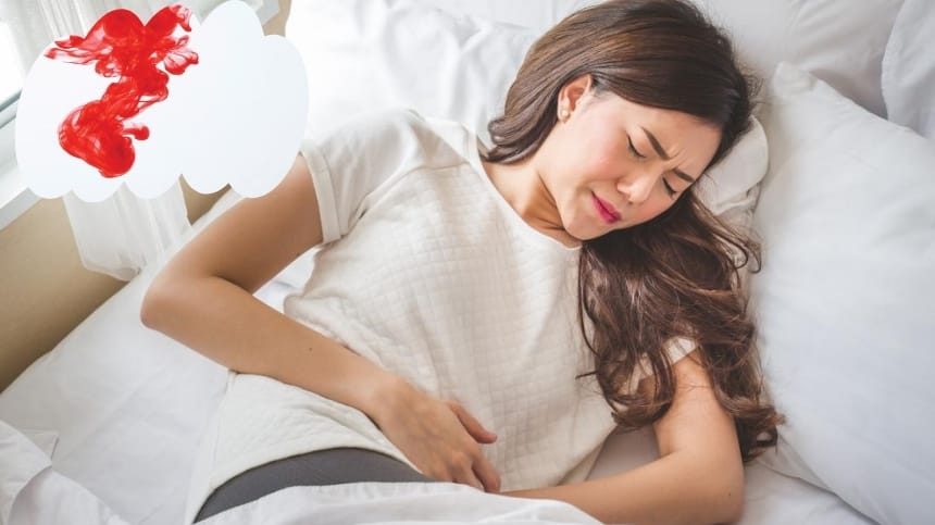Mơ thấy máu kinh kèm đau bụng