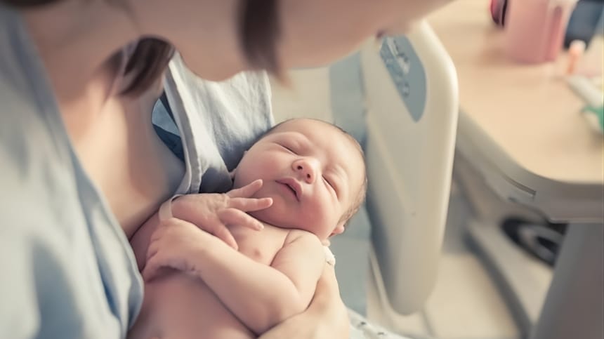 Tín hiệu từ khi mơ thấy mình sinh con khi chưa chồng