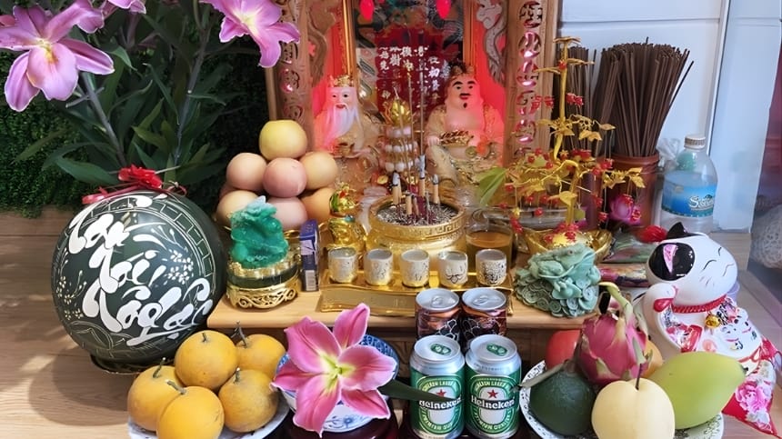 Chuẩn bị mâm lễ cúng thần tài ngày rằm
