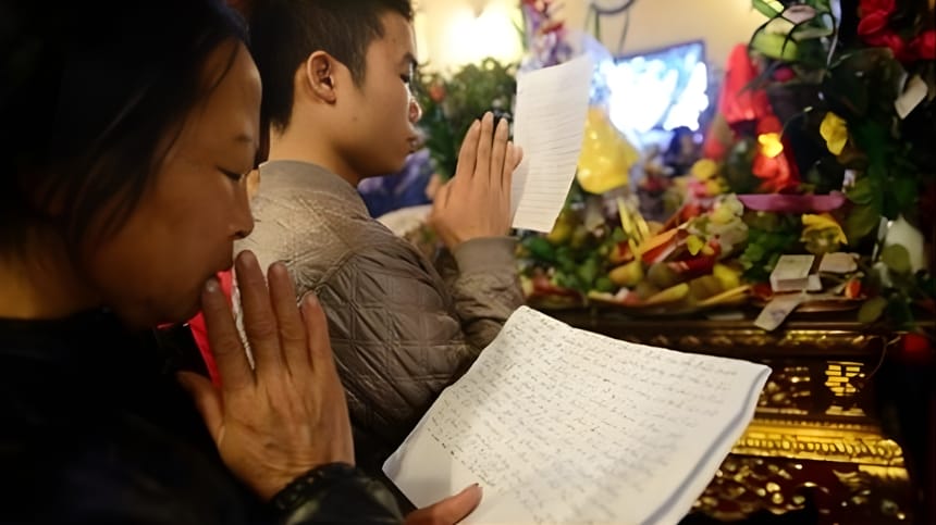 Văn khấn xin lộc gia tiên về kinh doanh buôn bán