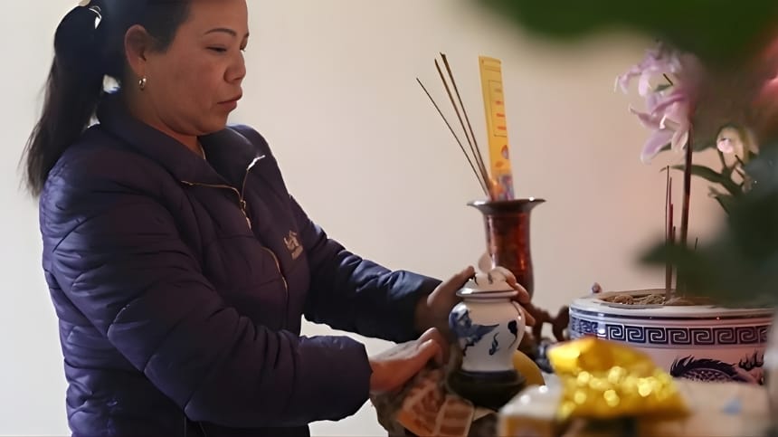 Vì sao cần bao sái bàn thờ ông Táo?