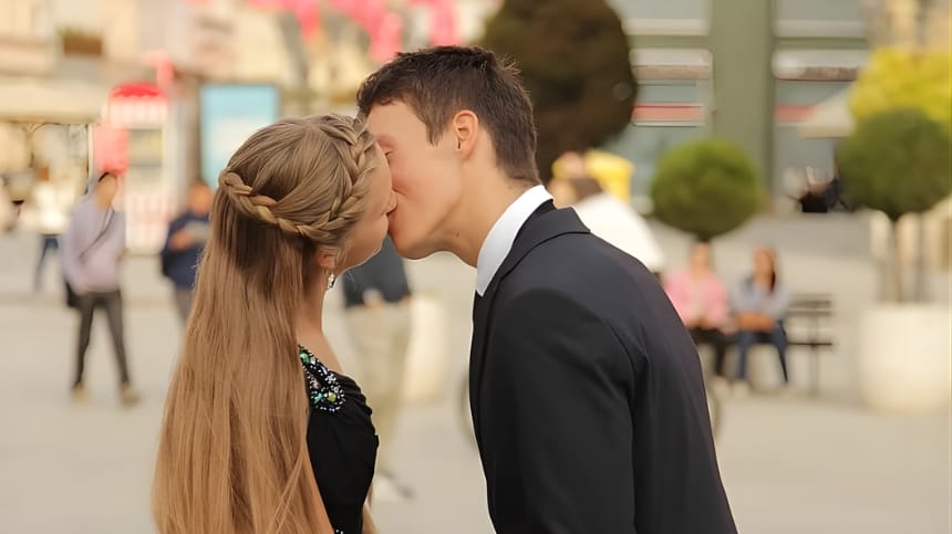 Ý Nghĩa Và Điềm Báo Của Mơ Thấy Hôn Người Yêu