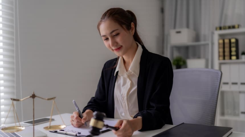 Nữ mệnh thủy khắc mệnh gì?