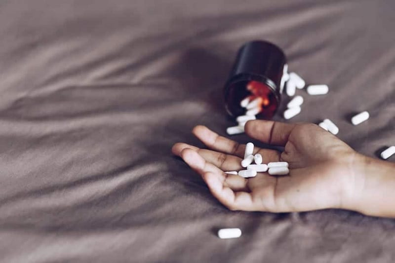 Bạn nên quan tâm sức khỏe tinh thần của mình với giấc mơ tự tử