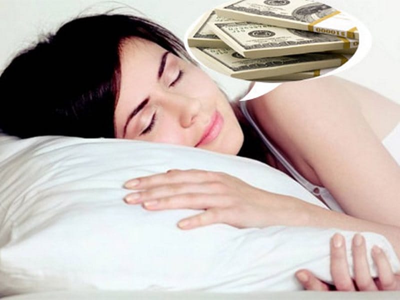 Ngủ mơ thấy tiền dự báo tài lộc, vận may