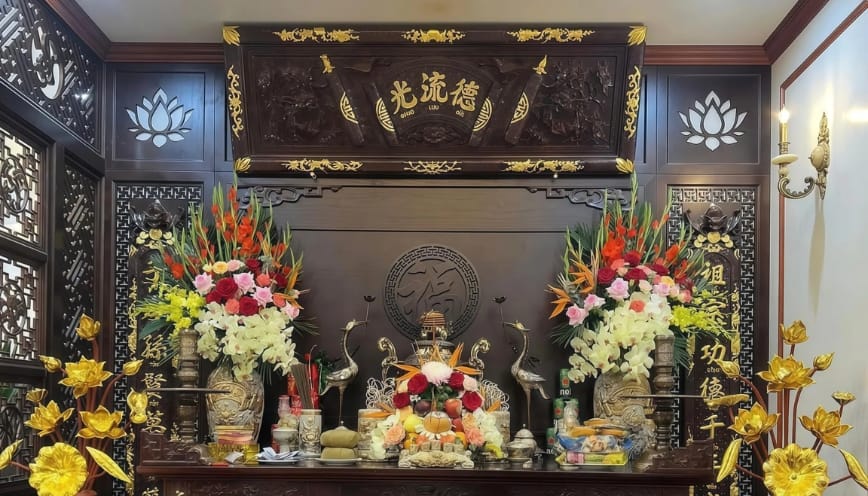 Cách lựa chọn hoa cúng dâng bàn thờ
