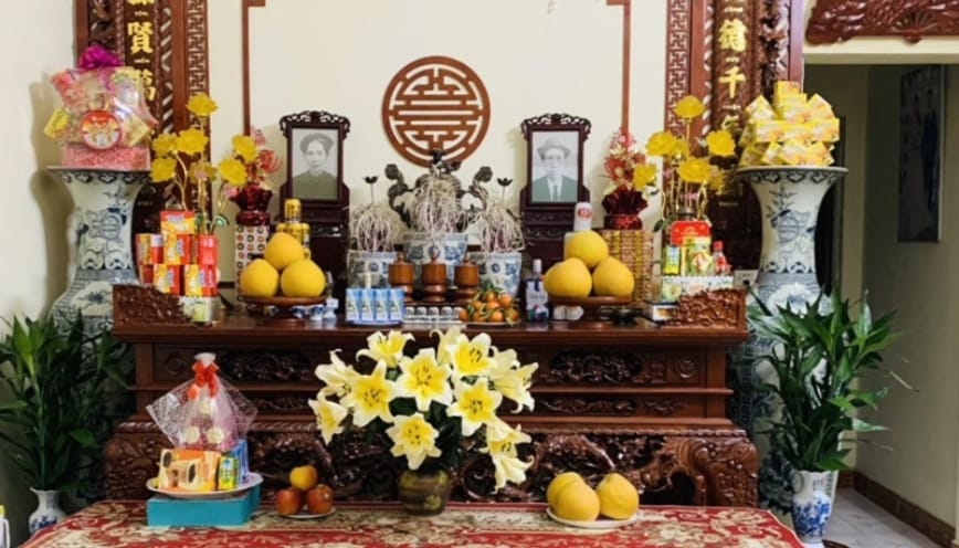 Hướng dẫn bố trí bàn thờ gia tiên theo từng vật phẩm thờ cúng