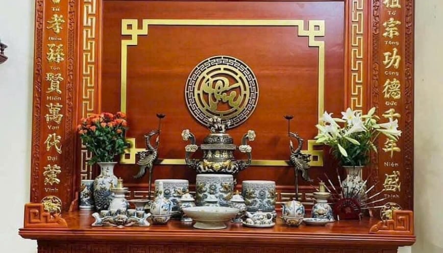 Sắp xếp bàn thờ gia tiên mẫu 1