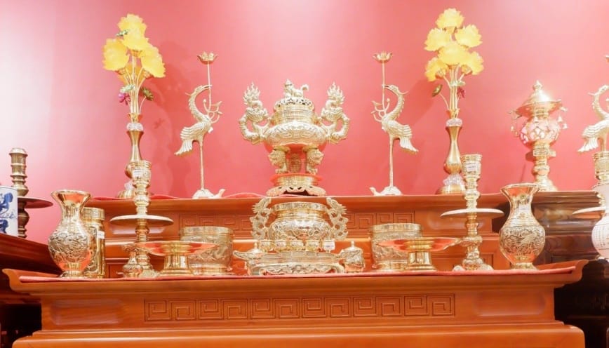 Sắp xếp bàn thờ gia tiên mẫu 2