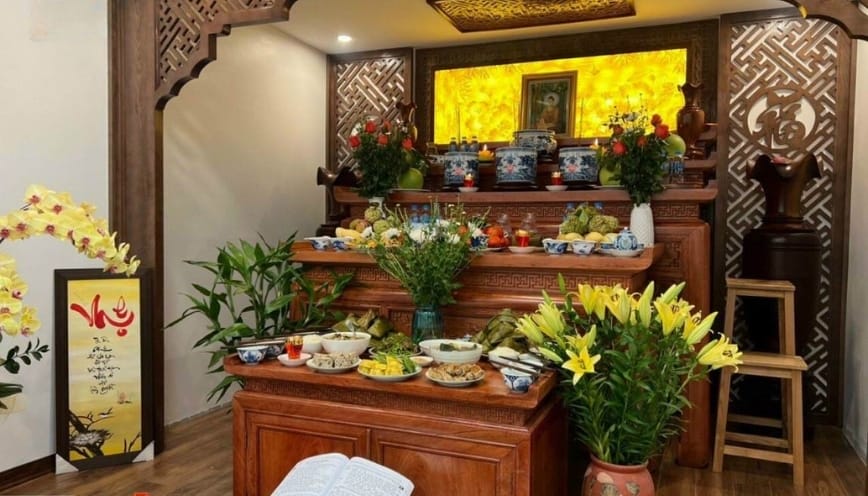 Sắp xếp bàn thờ gia tiên mẫu 6